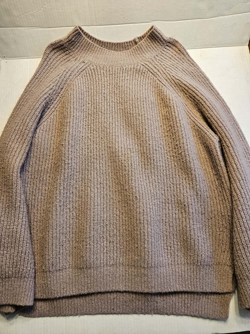Forever 21 Women's Taupe Crewneck Knit Sweater